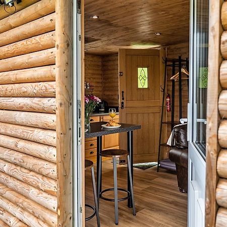 Finest Retreats - Trevoya Cabin لاونسستون المظهر الخارجي الصورة